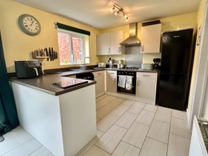 Kitchen- click for photo gallery